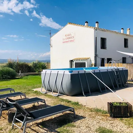 Сasa de vacaciones Masia Llambrich *